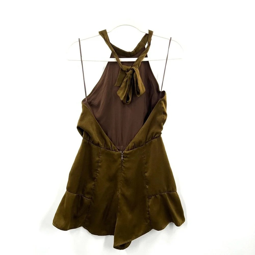 Urban Outfitters size color